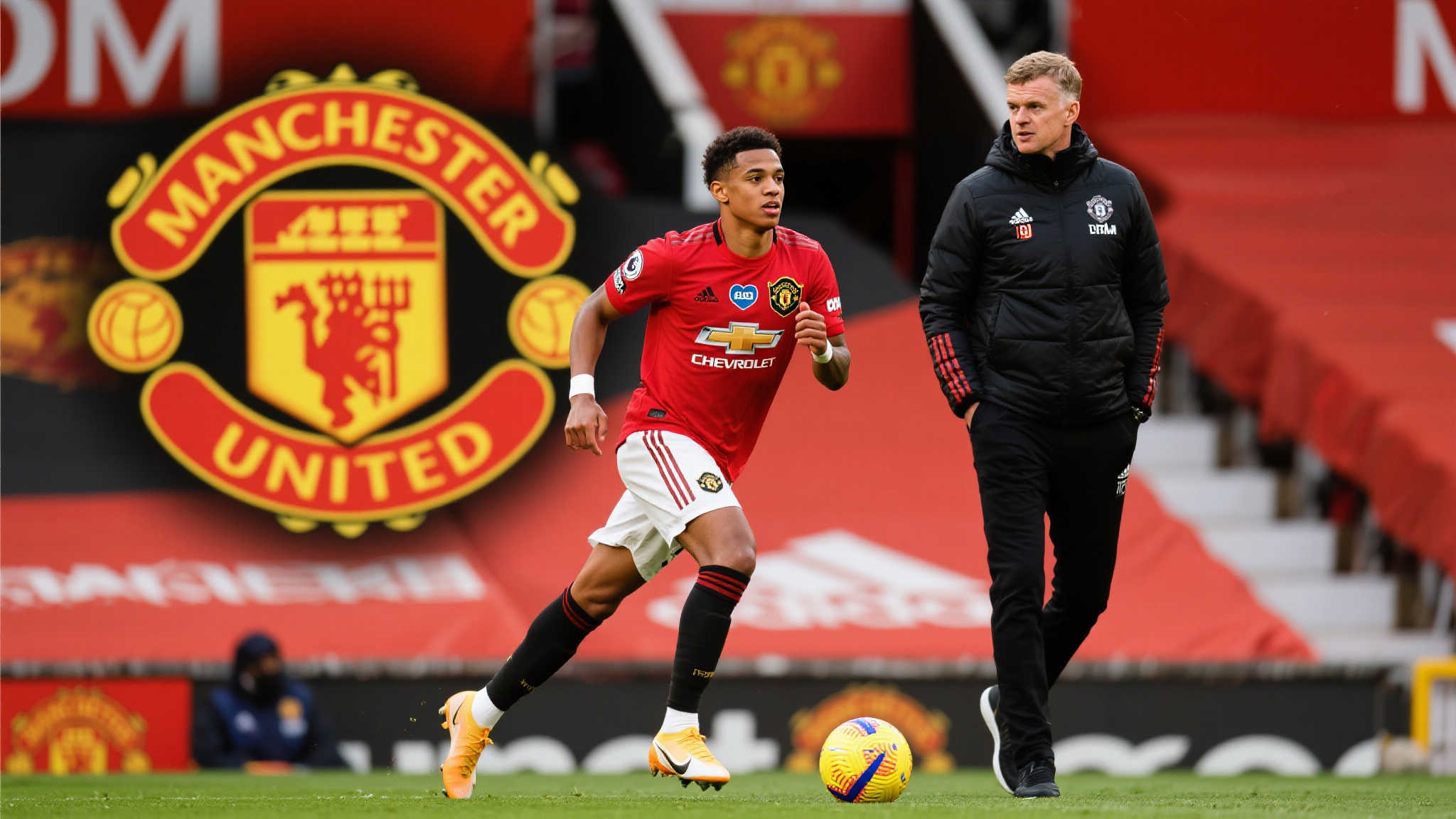 药厂欲租借安东尼，博加德盼滕哈赫稳固阵容